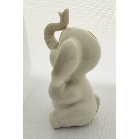 BANK-Smiling Elephant-Trunk Up-Cream-Vintage-Ceramic-Stopper - Picture 2 of 16
